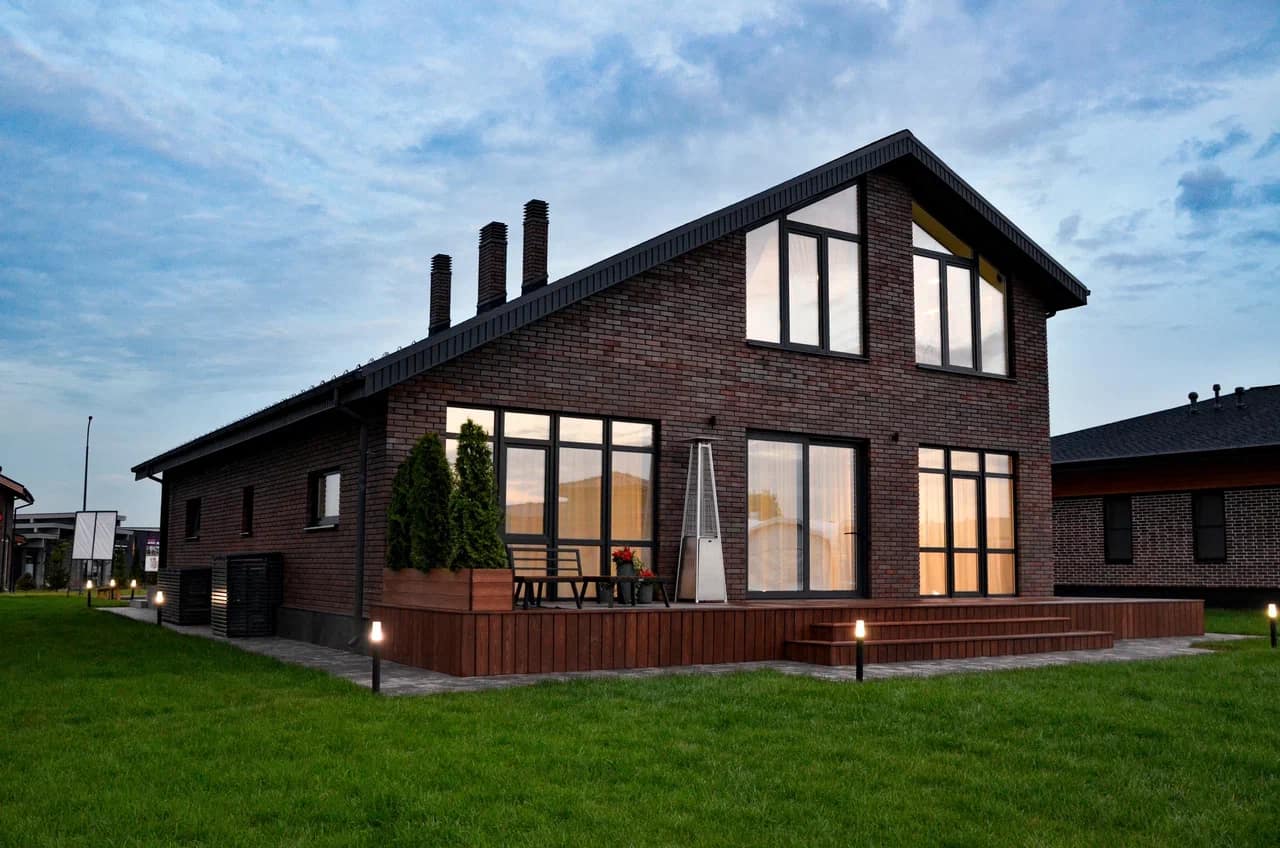 Дом, 294м2, 10 сот.