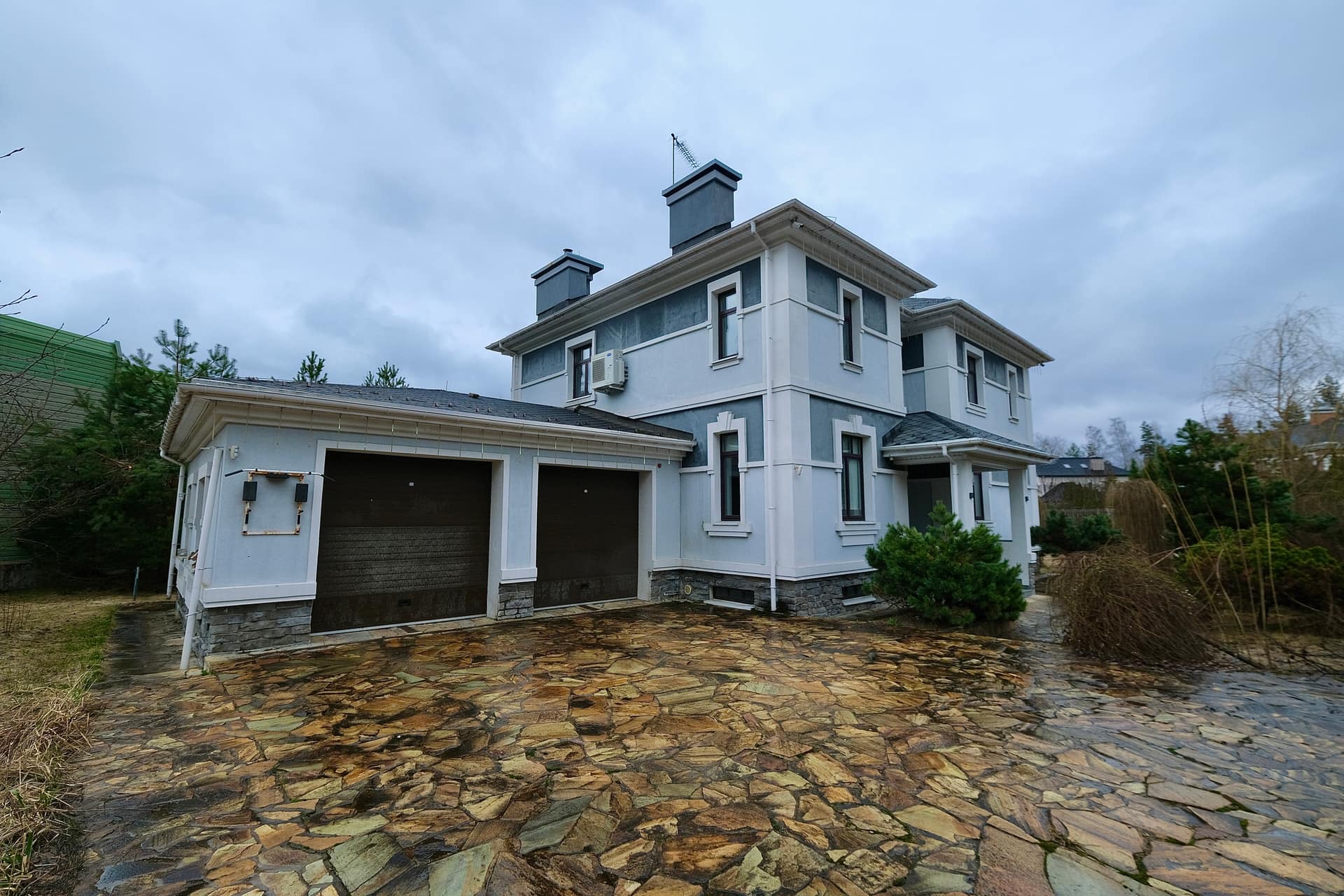 Дом, 650 м2, 17 сот.