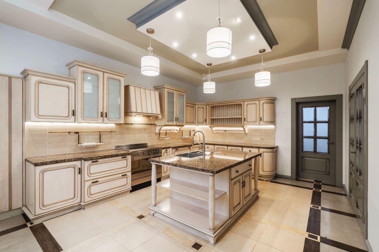 Дом, 492 м2, 22 сот. - фото 1