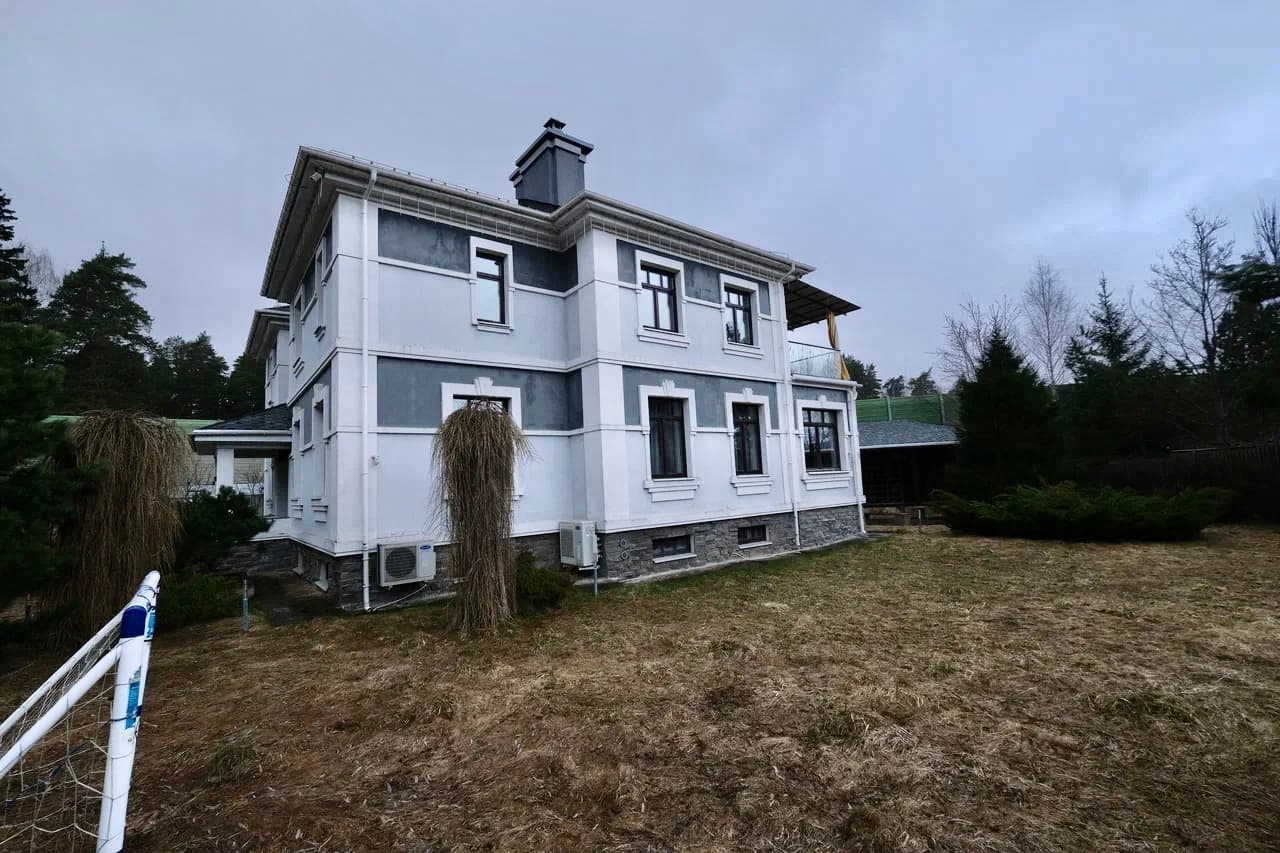 Дом, 650 м2, 17 сот. - фото 2